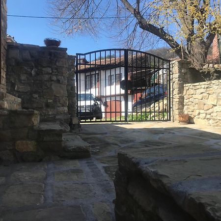 Luxury Studio Veliko Tărnovo Esterno foto